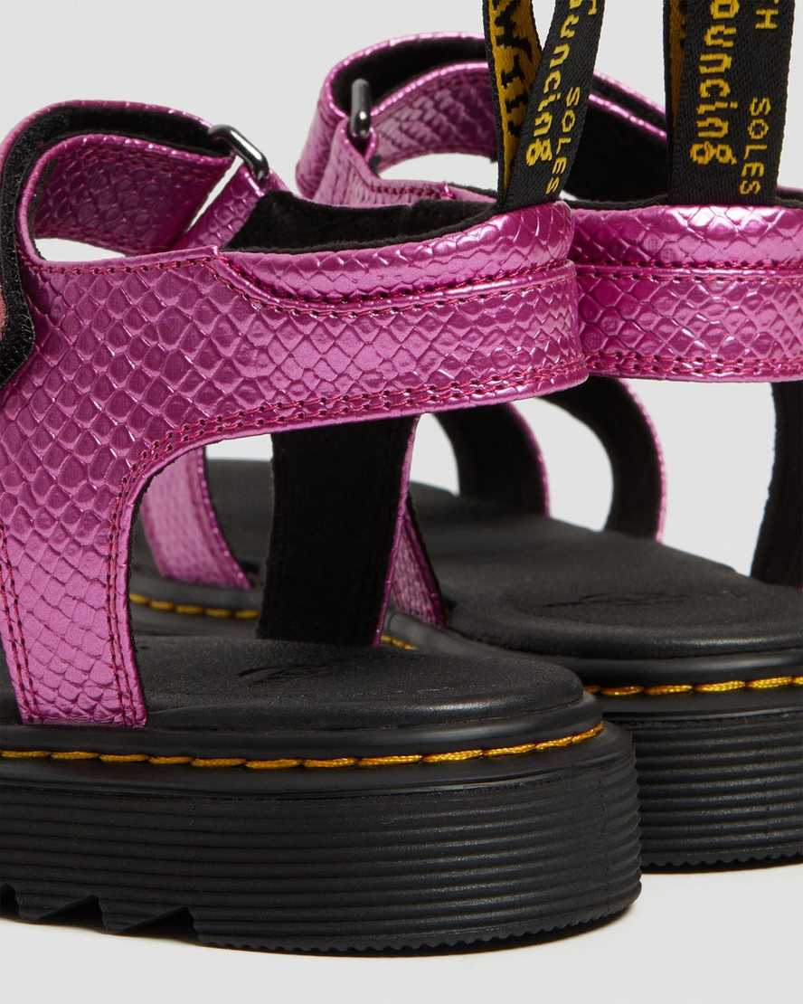 dr. martens klaire reptile emboss strap børnesandaler i lyserød
