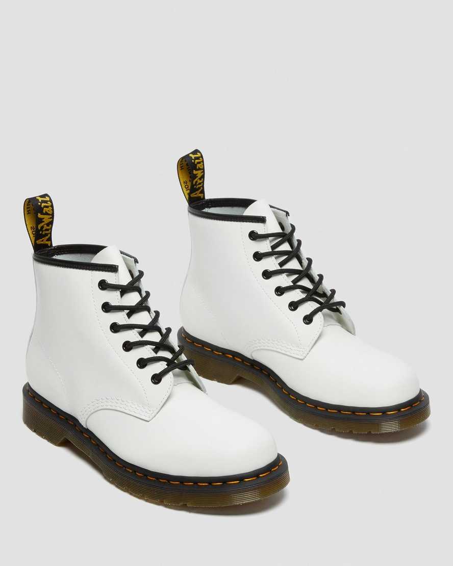 hvide dr martens 101 yellow stitch smooth herre ankelstøvler