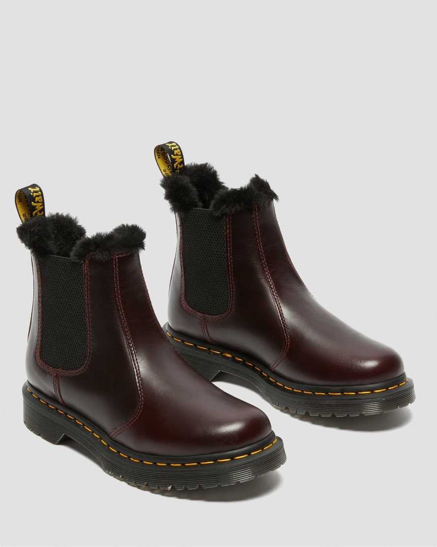 dr. martens 2976 leonore faux fur lined chelsea støvler til dame i bordeauxrød
