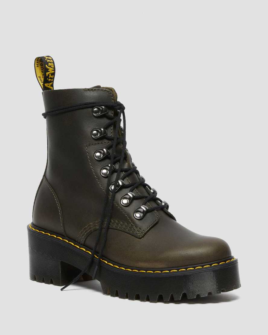 brune dr martens leona damestøvler med hæl