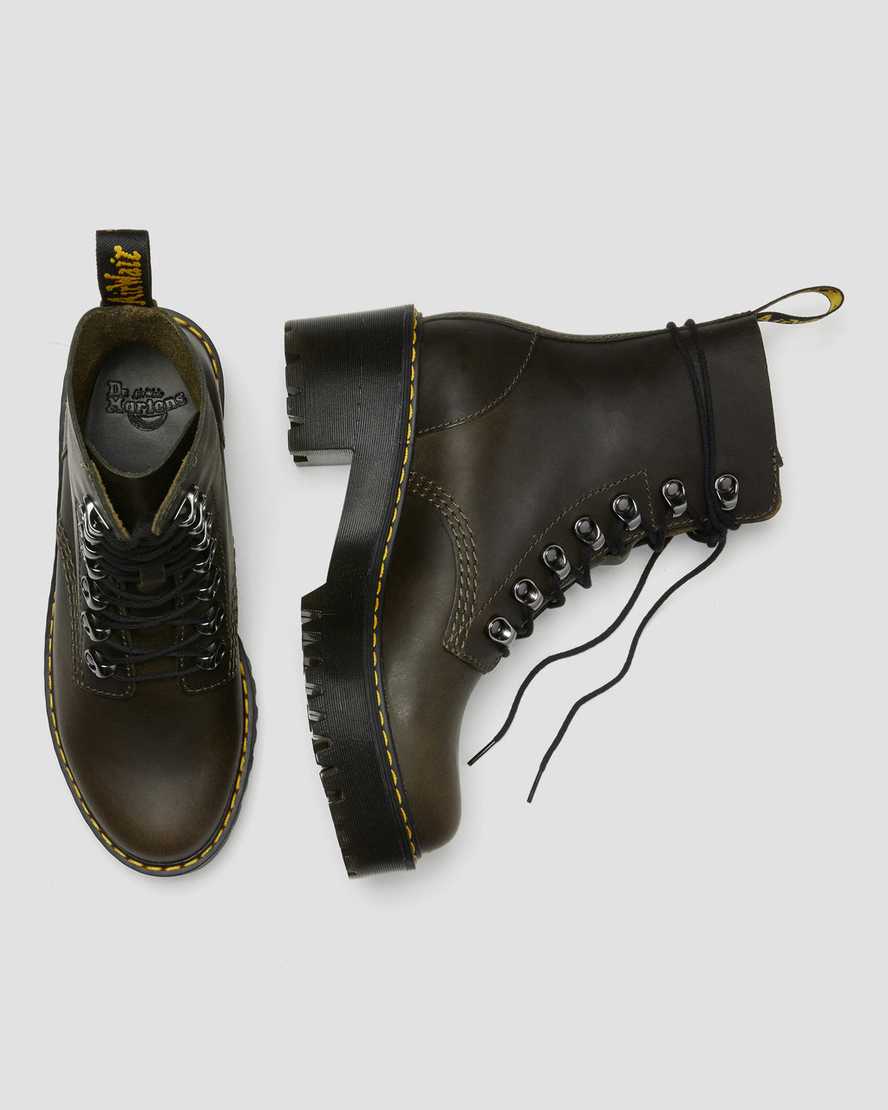 brune dr martens leona damestøvler med hæl