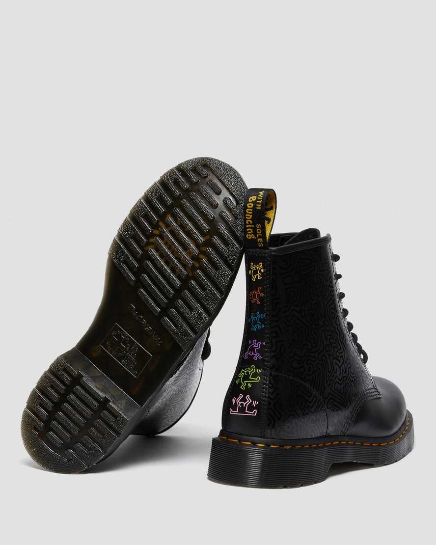 sorte dr martens keith haring 1460 smooth damestøvler med snørebånd