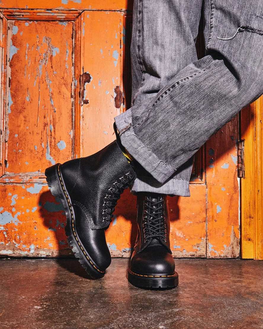 sorte dr martens 1460 pascal zip tumbled damestøvler med snørebånd