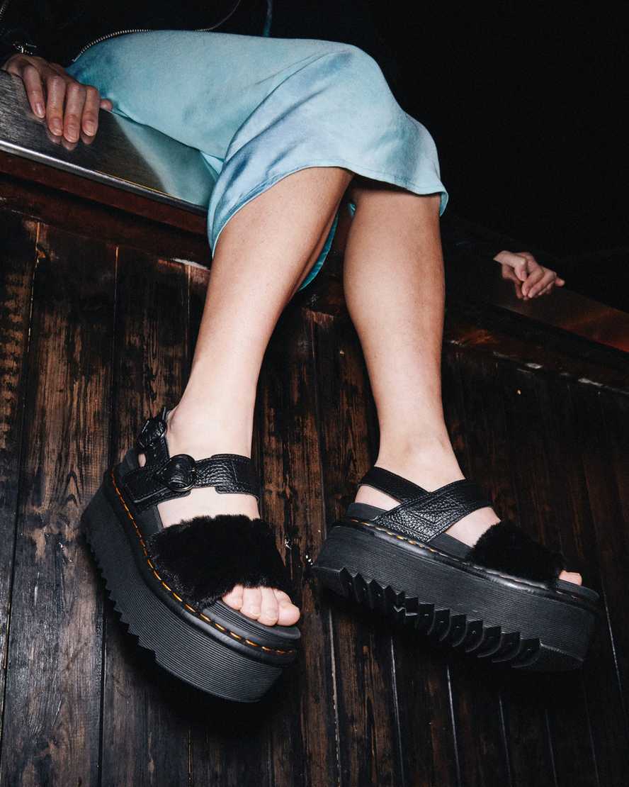 sorte dr martens voss fluffy faux fur platform sandaler til kvinder