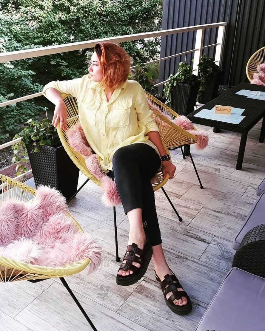 sorte dr martens terry dame sandaler med rem
